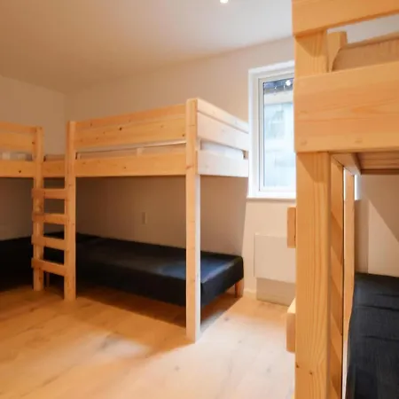 בית נופש Nice In W/ Sauna And 5 Bedrooms פארביילה