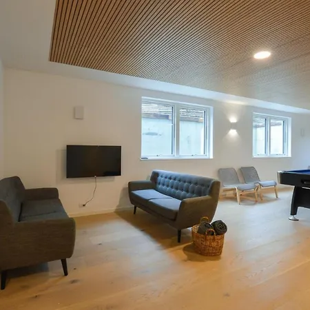 Nice In W/ Sauna And 5 Bedrooms בית נופש